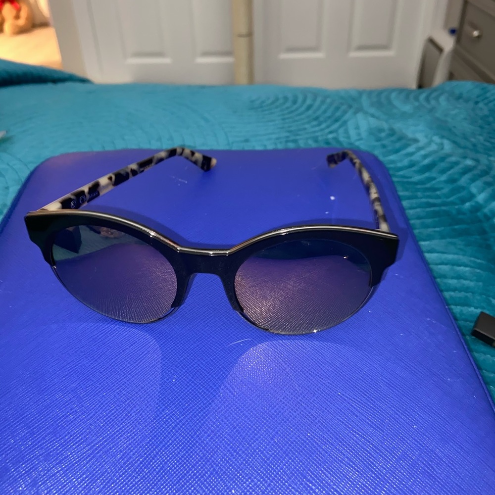 Beautiful Christian Dior sunglasses never worn!!